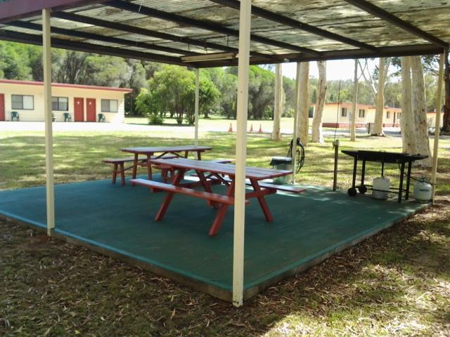 Wagon Wheel Motel & Units Coonabarabran Exterior photo