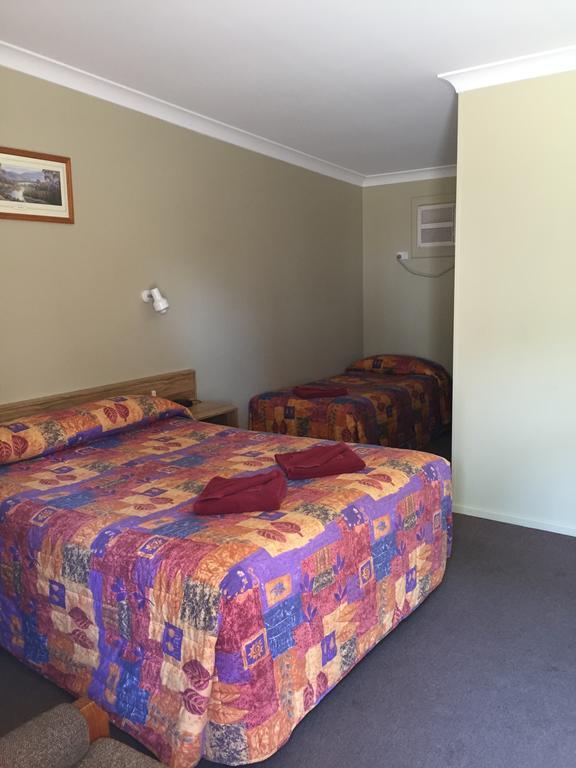 Wagon Wheel Motel & Units Coonabarabran Room photo